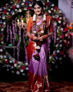 Vasanthi Krishnan Instagram - ❤️❤️♾️♾️♾️❤️❤️
.
.
.
Photography @candid_shoooter_ 📸📸
Jewellery @emmadi_silver_jewellery 💎💍
Saree @srikrishnasilk ❤️
blouse @dharshyaboutique ❤️
MUA @hemasureshmakeupartist_tpt 
  @mr.hair_neighbour 

#instagram #vasanthikrishnan #bigbosstelugu #picoftheday📷 #photography #special #cutecouple #jewerlly #♾️♾️♾️ #youtubechannel