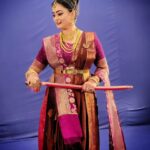 Veena Ponnappa Instagram - @veena_ponnappa_vnaa #veena #veenaponnappa #renukayellamma #kannadaactress #queen #sareelove #kannada #mythology #starsuvarna #beingme #kannadaserial #sandalwood #actor #helloworld #nammakannada #kannadaserials #goodevening #actorlife #mangaladevi #royal #royalqueen #suvarnaserials #sword