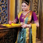 Veena Ponnappa Instagram - @veena_ponnappa_vnaa ❤️ #veena #veenaponnappa #renukayellamma #kannadaactress #queen #sareelove #kannada #mythology #starsuvarna #beingme #kannadaserial #sandalwood #actor #queengirl #nammakannada #kannadaserials #queenofhearts #actorlife #mangaladevi #royal #royalqueen #suvarnaserials #redsaree