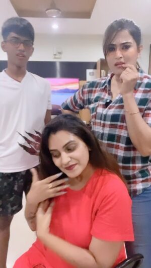 Veena Ponnappa Instagram - Manteee….. @veena_ponnappa_vnaa 
  @satinshreyasyata