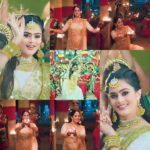Veena Ponnappa Instagram - ಇದೀಗ "ಜಯಭೇರಿ ಕನ್ನಡ"... ಕನ್ನಡ ಸಂಭ್ರಮ-50 ರ ಪ್ರಯುಕ್ತ ಹಂಪಿಯ ಉತ್ಸದಲ್ಲಿ ಸನ್ಮಾನ್ಯ ಮುಖ್ಯ ಮಂತ್ರಿಗಳ ಸಮ್ಮುಖದಲ್ಲಿ ಲೋಕಾರ್ಪಣೆಗೊಂಡಿದೆ... ಕೇಳಿ..ವೀಕ್ಷಿಸಿ.. ಕನ್ನಡದ ಭಾವನೆಗೆ ಸ್ಪಂದಿಸಿ ... ಪ್ರೀತಿಯಿಂದ...❤🧡❤🧡 Check the below link to see the Full Video of Rajyotsava Special @veena_ponnappa_vnaa 💖💛♥️ https://youtu.be/Kk_z_ghqVuc?si=X8QbWHLlN6FZEowA #veena #veenaponnappa #renukayellamma #kannadaactress #shootmode #sareelove #kannada #specialpromo #starsuvarna #beingme #kannadaserial #sandalwood #actor #traditional #nammakannada #kannadaserials #jewels #actorlife #sareelove #nammakannada #helloworld #karnatakarajyotsava #karnataka #rajyotsava