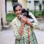 Veena Ponnappa Instagram - @veena_ponnappa_vnaa #veena #veenaponnappa #sandalwood #kannadaactress #puppylove #serials #puppymoments #kannadaserials #vacation #teluguserials #telugu #reelsinstagram #actor #actorlife #puppy #kannadaactor #petlove #beingrudrani #happyme #nammamysore #travel