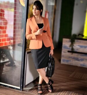 Veena Ponnappa Instagram - @veena_ponnappa_vnaa 💕

#veena #veenaponnappa #ravoyichandama #kannadaactress #poser #enjoying #happyme #telugu #teluguserials #etvtelugu #beingme #westernfashion #sandalwood #actor #officelook #style #girlboss #flowerlove #modern #actorlife #rudrani #instsgram #cute #socialmedia #workmode
#veena #veenaponnappa #ravoyichandama #kannadaactress #poser #enjoying #happyme #telugu #teluguserials #etvtelugu #beingme #westernfashion #sandalwood #actor #officelook #style #girlboss #flowerlove #modern #actorlife #rudrani #instagram #cute #socialmedia #workmode