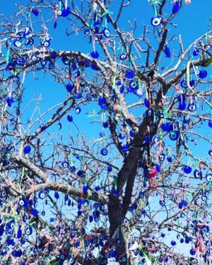 Venus Singh Instagram - In the blue glow of 
the million evil eye charms 🧿
.
million prayers
million wishes
million dreams 
.
.
Throwback to the holiday I miss the most...❤️❤️
 #turkey #capadocia #capadoccia #evileye #evileyecharm