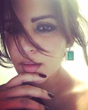 Venus Singh Instagram - “Whatever anyone does or says, I must be emerald and keep my colour.”
~Marcus Aurelius .
.
.
A pair of emerald earrings, smudged kohl eyes & head held high with pride. My recipe for sexy.
.
.
.
These beauties customised for me by @aphrodite_byshweta_prabhakar ❤️
.
.
.
#emerald #emeraldearrings #earrings #earringsoftheday #earringsofinstagram #smudge #smudgekohl #kohl #kohleyes #winenails #oxblood #closeup #closeupphotography #shotoniphone #iphonography #light #sexy #dimlight