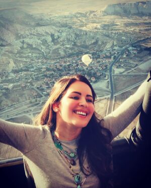 Venus Singh Instagram - Up above the world so high !! ❤️
When you are so high above the ground that you are almost one with the sky... you finally hear the sound of silence... a gentle buzz... it stirs you up & makes you want to stay in the sky forever. (The last picture perfectly summarises all I felt) .
.
.
I was so glad to experience this in a SUNRISE timed HOT AIR BALLOON ride with my girls @angadsimran & @nups2809 ❤️❤️ & highly recommend this as a must do in Cappadocia, Turkey with a view of the famed “fairy chimneys”😍
.
.
.
#hotairballoon #hotairballoons #hotairballoonfestival #turkey #turkey🇹🇷 #turkish #türkish #turkısh #cappadocia #cappadociaturkey #holiday #holidays #holidayfun #travel #travelphotography #travelgram #happiness #sky #shotoniphone #iphonography