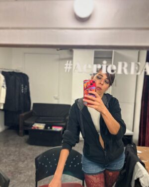 Verónica Bravo Instagram - Se acabó #visceral el lugar de mayor miedo, vulnerabilidad y gloria que conozco. El teatro me constituye y me rompe. Gracias @adrian_f_vazquez por escribir algo tan bonito, @carlospatrickcasanova por nunca dejarme sola y a los que fueron, por haber ido. Deseemos fuerte que la historia viva por siempre.