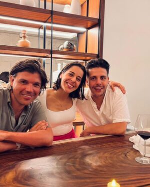 Verónica Bravo Instagram - Mi álbum personal del world tour que me aventé.