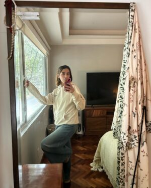 Verónica Bravo Instagram - Felices días nublados.