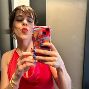 Verónica Bravo Instagram - @holamexicoff me invitó y yo me sentí soñada. Estuvo bien bonito todo. Gracias!