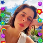 Verónica Bravo Instagram - Filtro improvisado de #pride 🩷❤️🧡💛💚🩵💙💜