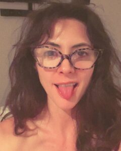 Verónica Jaspeado Instagram - Feliz semana a tutti! 🌻❤️