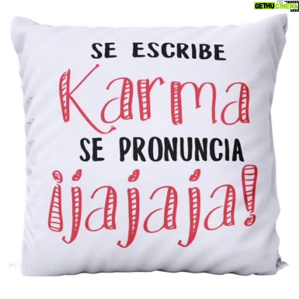Verónica Macías Instagram - Así es damas y caballeros, el KARMA existe. Una vez más lo comprobé. El karma tarda, pero llega. #karma #lerolero #esotepasa