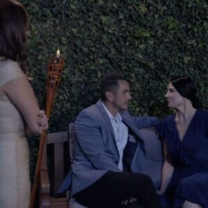 Verónica Macías Instagram - En #LaRosa 🌹: Raquel presenta a Alondra y Salvador, ¿podrá surgir algo entre ellos? 😊

#LaRosaDeGuadalupe, 7:30 p. m. MEX #ConLasEstrellas