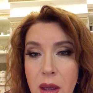 Vera Sotnikova Instagram - Самоизоляция. Да! Но не изоляция от вас! Я с вами!