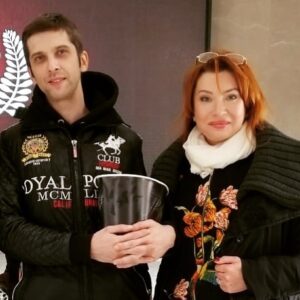 Vera Sotnikova Instagram - Вчера были на премьере фильма ,, Тайна печати дракона". Масштабное, зрелищное кино! Не верится , что наши научились так снимать!!! Берите детей с собой. Очень красивая сказка.
Рядом мой сын Ян#кино#премьера#тайнапечатидракона#походвкино#карофильм#детскоекино#кинодлядетей#россиякитай#