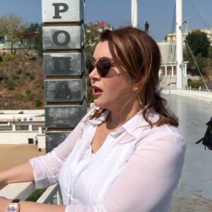 Vera Sotnikova Instagram - Смотрим по два фильма в день, но утром есть время познакомиться с городом, посмотреть достопримечательности, побывать в исторических местах.#оренбург#кинофестивальвостокзапад#фильмы#конкурс#свободноевремя#достопримечательност#мост#мостевропаазия#