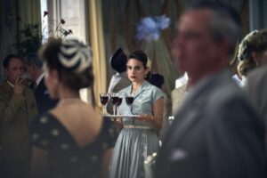 Verónica Echegui Instagram - Esta es Amparo Priego.
#lospacientesdeldoctorgarcía de Almudena Grandes llega mañana a @netflixes y estoy deseando que la viváis y la sintáis en vuestras carnes…🚢🔥💔
Gracias @diagonaltelevisio y @rtve
