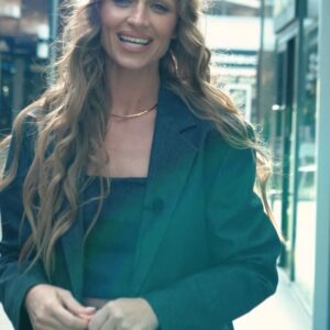 Veronika Kašáková Instagram - 👗 CHARITATIVNÍ BAZAR ve Fashion Aréně pro náš @nf_veronikykasakove ☺️

💖 19. - 21. dubna proběhne ve Fashion Arena Prague Outlet, CHARITATIVNÍ BAZAR na podporu aktivit nadačního fondu VERONIKY KAŠÁKOVÉ.

Já tam budu v pátek dopoledne, všem moc děkuju a moc se na vás těším 🤍 @fashionarenapragueoutlet 🤍

#fashionarenapragueoutlet #nfvk @luciedesmond @vilmabaum @mercedesdudamua