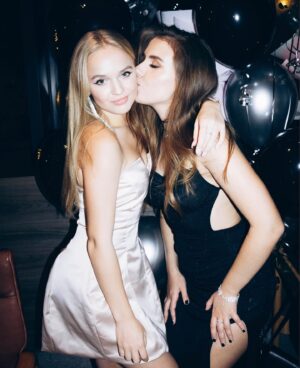 Veronika Lukianenko Instagram - Birthday party vibe😈💫 and my dear birthday girl @aleksakzm ❤️‍🔥