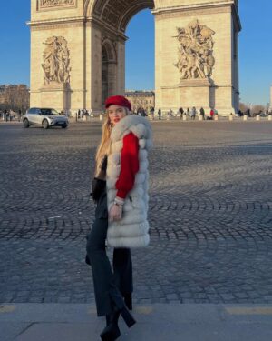 Veronika Lukianenko Instagram - Paris mood