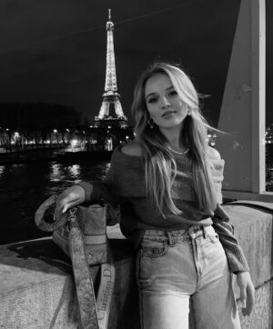 Veronika Lukianenko Instagram - 💔 Love at first sight