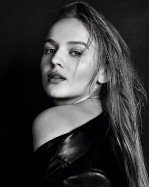 Veronika Lukianenko Instagram - 🇮🇹📍Milan
Ph: @nicolazappettini