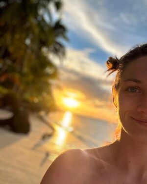 Veronika Macková Instagram - Ta příroda to má hezký 🐢🦀🦎🦋🦇🦧🐅🦏🐊🐘
Více o ní a ochranářských projektech příště ⏩️
#planetearth