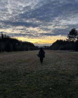 Veronika Danišová Instagram - 1. Budíček 7:10
2. Getaway 
3. 🔉🔉🔉
4. Detektivka - pohled ducha 
5. 🅱️
6. Cirque du soleil 
7. 1/2 masterchefa 
8. Moment pre mňa 

Nezvyknem recenzovať miesta a pobyty ale tento musím, @vodnidomkycejkovice nám padol tak dobre, a tak sme si to užili, že to odporúčam každému. Bolo to tu krásne❤️ #nebesky #odporucenie #neplatenaspolupraca
