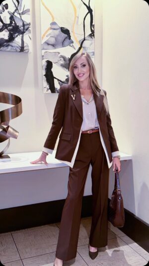 Veronika Mindal Instagram - Confidence makes every dressing look great.  Stay focused and extra sparkly.
.
.
.
Follow for more fashion inspiration. 
Suit @calvinklein 
Shoes @michaelkors 
Bag @michaelkors 
.
.
.
.
.

#actress #model #maturemodel #singer #songwriter #Hollywood #LosAngeles #NewYork #Paris #Milan #Artist #Instagram #Instastyle #tattooedgirl #Insta #artist #myproject #mature #fashion #design #fashiondesign #Interiordesign #macys #певица #актриса #Ukraine #HBO #Netflex #Youtube #fashionblogger