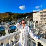Veronika Nízlová Instagram - Na tomto carovnom mieste som bola prvykrat pred viac ako 20timi rokmi, vzdy sa sem s radostou vraciam🩵🙏🏻☀️V @spa_aphrodite sa citim ako v bavlnke a znovuzrodena🤍