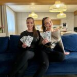 Veronika Nízlová Instagram - 🔥POZOR NOVÁ MEGA SÚŤAŽ🔥 Žrebovať budeme až 8 výhercov!😍 Vyhraj 5x iPhone 15 bonus 3x100€. Jednu z cien môžeš získať aj TY! . Podmienky: 👇👇👇 . 1️⃣ Na profile @visigroup.digital daj SLEDOVAŤ všetky profily, ktoré @visigroup.digital SLEDUJE. . 2️⃣ Potvrď svoju účasť na webe www.visigroup.digital zadaním prihlasovacieho mena a emailu. . 👉 BONUS je 3x100€ (nieje podmienkou). Ak sa chceš zúčastniť bonusu, stačí zdielať fotku súťaže do instastory a označiť účet @visigroup.digital. . Súťaž končí 11.02.2024 Žrebovanie bude prebiehať v pondelok 12.02.2024 na webe www.visigroup.digital 🍀