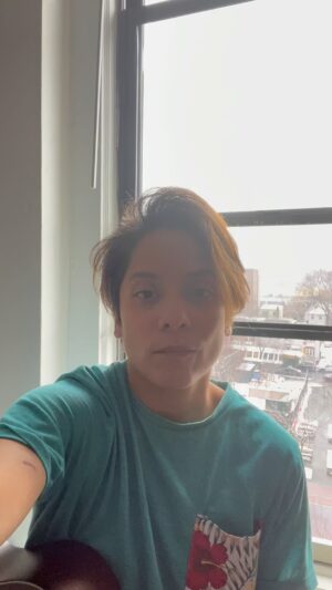 Vicci Martinez Instagram - Doin the best we can y’all! 💛🤩💛
