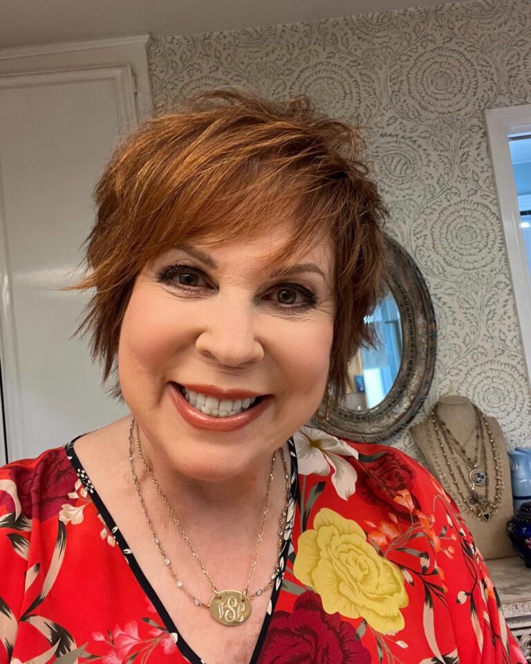 Actress Vicki Lawrence HD Photos and Wallpapers April 2024