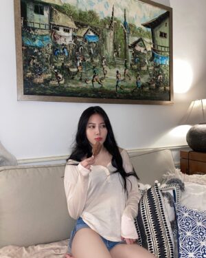 Vicky Low Instagram - @magnum i love you