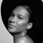 Vicky Jeudy Instagram - Hello Monday!💋 How was everyone’s weekend ? ⠀⠀⠀⠀⠀⠀⠀⠀⠀ #VickyJeudy #Hat #Fashion #WomensWear #BlackandWhite #Photography
