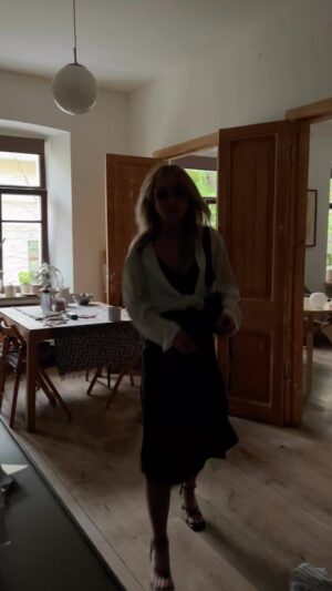 Victoria Agalakova Instagram - вечером