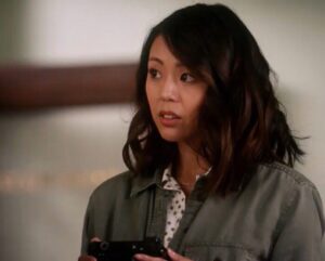 Victoria Park Instagram - howsabout that cliffhanger ending??? 😰 if you haven’t watched last night’s episode, sorry for spoiling it. but also, what are you waiting for? #TheFlash
