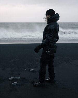 Victoria Pendleton Instagram - This storm will pass….
🖤 

Visiting magical landscapes in Iceland with @thrudark it was one of the the most rugged, windswept and breathtaking places I’ve ever experienced, so unspoiled, I can’t wait to go back and explore it again. 
🌋 
Thanks to @louisthrudark @mhardy_photo @markusbrownphoto @nattesferd 

#Iceland #blacksandbeach #stormyseas #thrudark #blackasmysoul