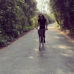 Victoria Pendleton Instagram - No overtaking! 😜

… well you can try but remember looks can be deceiving ☺️🐺

Enjoy the weekend 🚲 last week I had an engine this week it’s back to my roots.

#nicedayforabikeride #cycling #healthiswealth #weekendwarrior #pendleton #pendletonbikes #twowheels #stillgotit