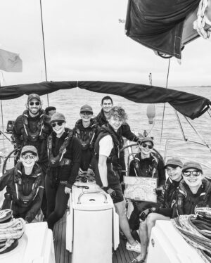 Victoria Pendleton Instagram - Had a fantastic time @cowes_week trying a bit of sailing with a fabulous team of people including my big sis

Being at the helm during a race was a bit daunting especially in the chaos of the start 😅 but we did it! and got to enjoy a rum at the end of the day…..oh and I did get to climb the mast to get the best view of the Cowes Marina! 🙌🙏⛵️🌊
.
@charlottehawkins1 @chrisrobshawrugby @camillakerslake @nicpendleton @talulahrm @samohtsangster @zafrushdie @maxcisottiphotographer @greenroomvip @mustoclothing @mountgayrum @chathamfootwear 
#sailing #cowesweek #prtrip #yacht #atsea