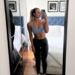 Victoria Baldesarra Instagram - A little bit of this, a little bit of that 🤳🏻