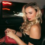 Victoria Baldesarra Instagram - Otw (but I’m probably running late 💋)