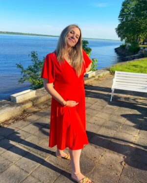 Victoria Charlton Instagram - 32 🎈
.
Enceinte, dans ma maison de rêves et entourée des gens que j’aime 😌
La vie se surpasse à chaque année ❤️