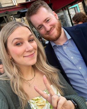 Victoria Charlton Instagram - Les choses se passent 🕵🏼‍♀️ 🩸
.
J’ai eu la chance de rencontrer @mcskyzyt et les idées de projets et d’histoires se bousculaient 😅