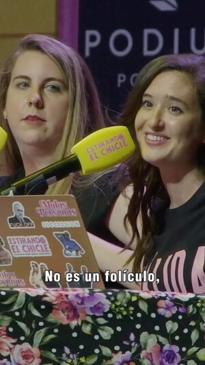 Victoria Martín Instagram - Ya tenéis disponible en @podimo_es el programa de esta semana y final de temporada, el especial grabado en el @granteatrocaixabankprincipepio ✨ Este programa se lo dedicamos a las personas de mierda y vienen @patriciaespejo__, @henarconh_ y @lalachus3 a contar sus historias también 💕

Con aparición estelar de @ginebrasbanda, a las que podréis ver solo si nos veis este domingo a la 1 en YouTube.

Muchas gracias por vernos una temporada más a todas vosotras, ahora a descansar este verano y nos vemos para la siguiente 💪🏽