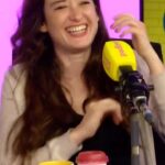 Victoria Martín Instagram - Nos han quedado claras dos cosas del primer programa de esta temporada: que Gloria quiere más a Paula que a @livingpostureo y que Vicky ha heredado su sentido del humor. Ahora solo queda aclarar lo de Bertín Osborne.