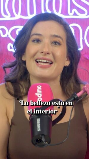 Victoria Martín Instagram - Ser guapo es una suerte y punto. Y me refiero a ese guapo que ha sido guapo desde que nace, ese que no ha tenido que mejorar porque siempre fue perfecto y se sabía guapo de toda la vida. Esa gente ha nacido con media carrera hecha. Ser guapo es el dopaje de la vida. 
Programa completo en @podimo_es