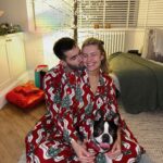 Victoria Spence Instagram - Merry Chirstmas lovelies 🎄🫶🏻 Remember that behind every perfect family photo is a partner who's been forced into matching Pjs, dogs/children who have been bribed to sit still for 2 minutes and a mate behind the camera asking if there is one you're happy with yet (or a tripod in some cases).🤥🤣 Christmas time can be comparison central, so wherever you are, be all there & remember Instagram is just the highlights. Sending you so much love, and thank you for everything this year 💕💕 x #merrychristmas