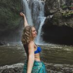 Victoria Spence Instagram - When I pictured myself at 29, I imagined I’d be married with at least one child and a mortgage and be set in a career that would keep me stable for life. I have none of that. Yet I couldn’t be more grateful for how my 20’s planned out! After I recovered from having an eating disorder, I knew that all I wanted was to LIVE! 🌊💫I have travelled more than I could ever have dreamed of, followed whatever passions made my heart happy, and squeezed everything out of the freedom that comes with being a self- loving woman in their 20s.🦋🌴🥥 I’m definitely feeling ready to enter the next chapter of my life, which I know will look *very* different but will be equally as beautiful☺️ Until then, find me galivanting with my friends and boyfriend just having a lovely time 🫶🏻 Ubud & Canggu diaries 📸 #twenties #bali #selflove